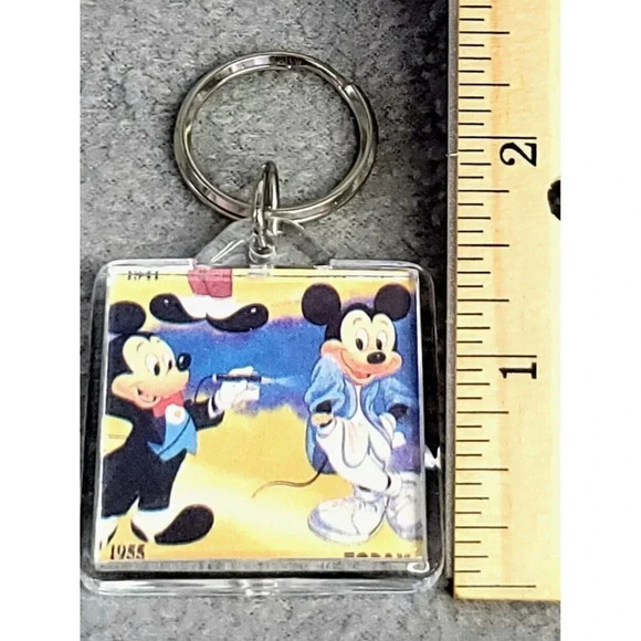 Vintage Disney Mickey and Minnie Mouse Keychains 1.5" x 1.5" Souvenir - Picture 1 of 2